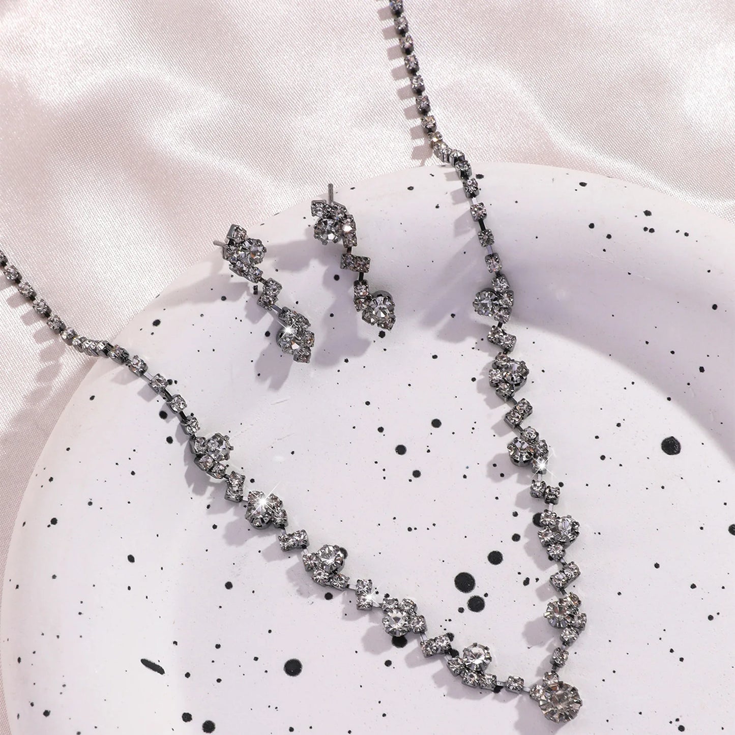 Women Fashion Necklace Earrings Set Rhinestone Wedding Accessories Bridal Lady Dangle Earring Pendant Elegant Jewellery Sets