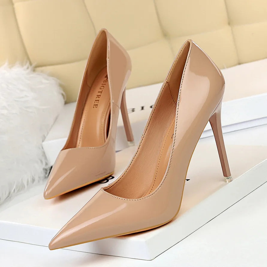 Dropshipping Escarpins Femme Small MOQ Big Size 43 Formal Trendy Reflective Pointed Toe Nude High Heeled Women's Pumps Shoes