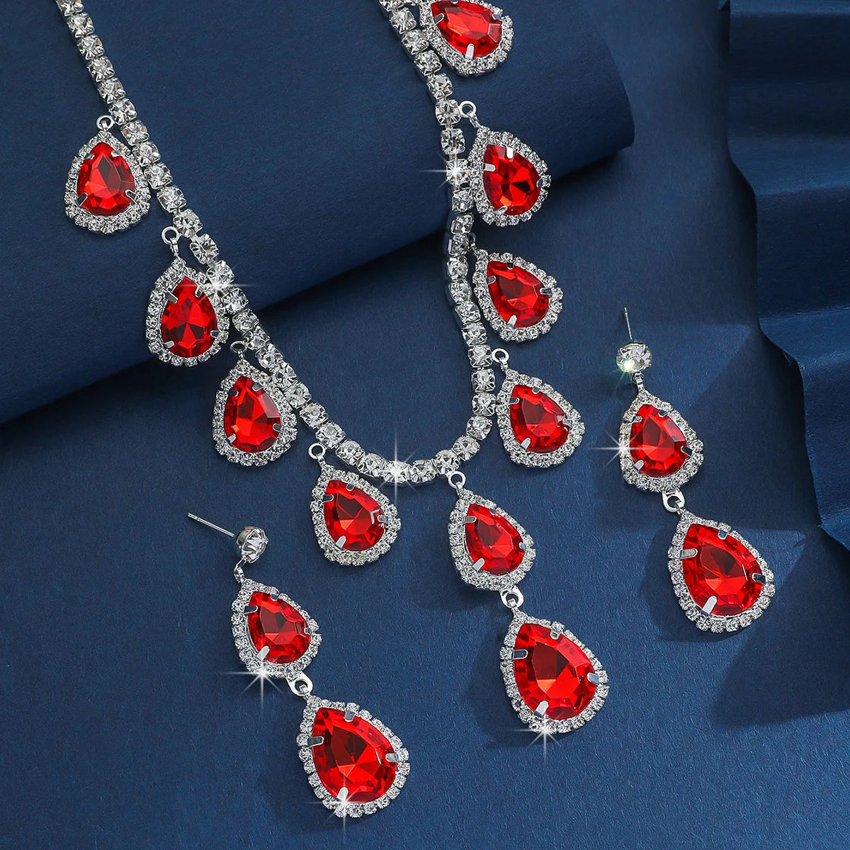 Women's Elegant Crystal Decorated Jewelry Set Trendy Pendant Necklace & Dangle Earrings Jewelry Set for Daily Clothing Decor