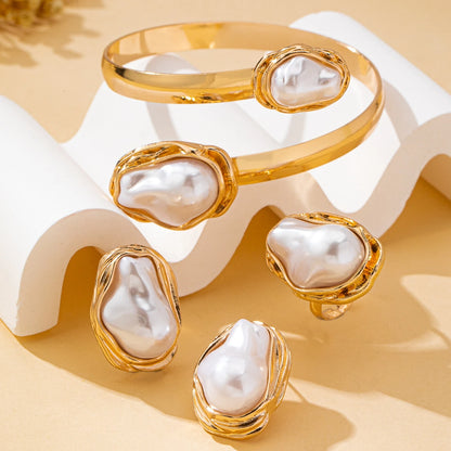 Women's Jewelry Set, Fashionable Baroque Style Bracelet, Ring, and Earring Set, Suitable for Daily Wear, Parties, and as a Gift