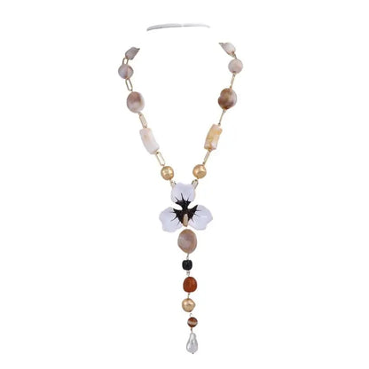 Fashion Gift Jewelry for Women featuring Resin Beads, Handcrafted Drip Oil Flower and Alloy Pendant Necklace