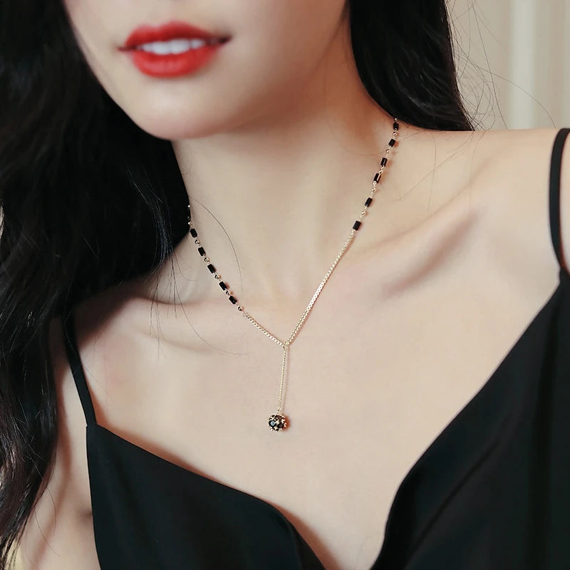 2025 New Jewelry For Women's Mysterious Sexy Black Crystal Zircon Ball Pendant Necklace Party Luxury Necklace Girls Accessories