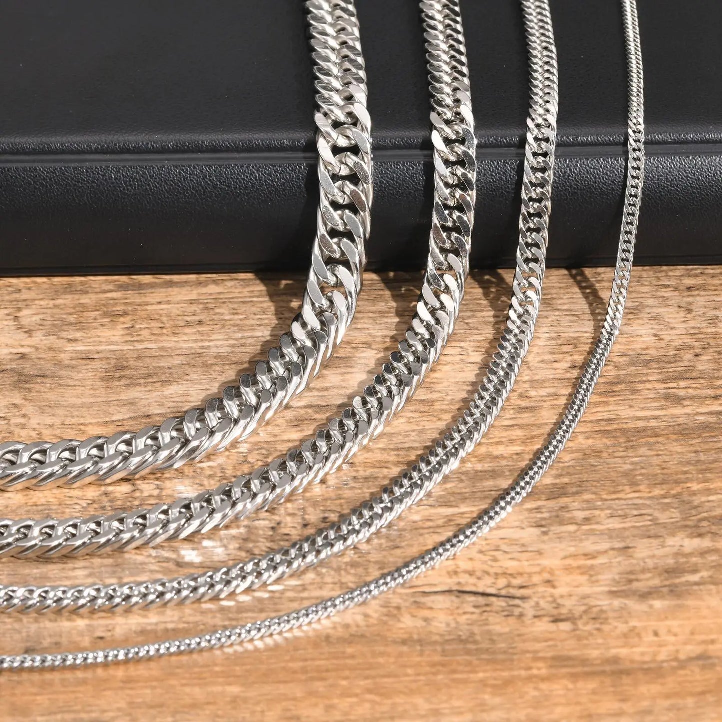 3/5/7/9mm Chunky Cuban Chain Necklaces for Men Boys,Waterproof Stainless Steel Silver Color Chain,Hip Hop Classic Jewelry Gift