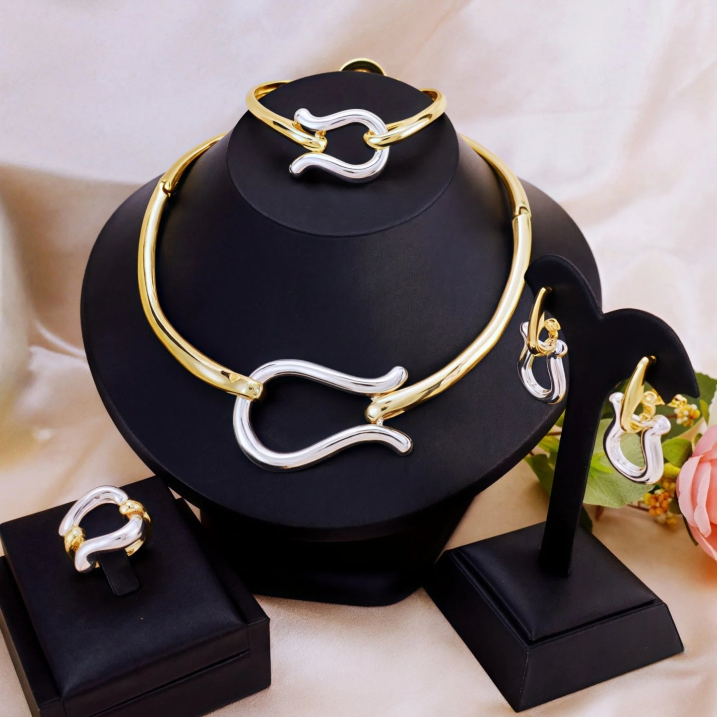Fashion Jewelry Sets For Women Gold Color Choker Necklace Earrings Bracelets Ring Wedding Set Party Accessories
