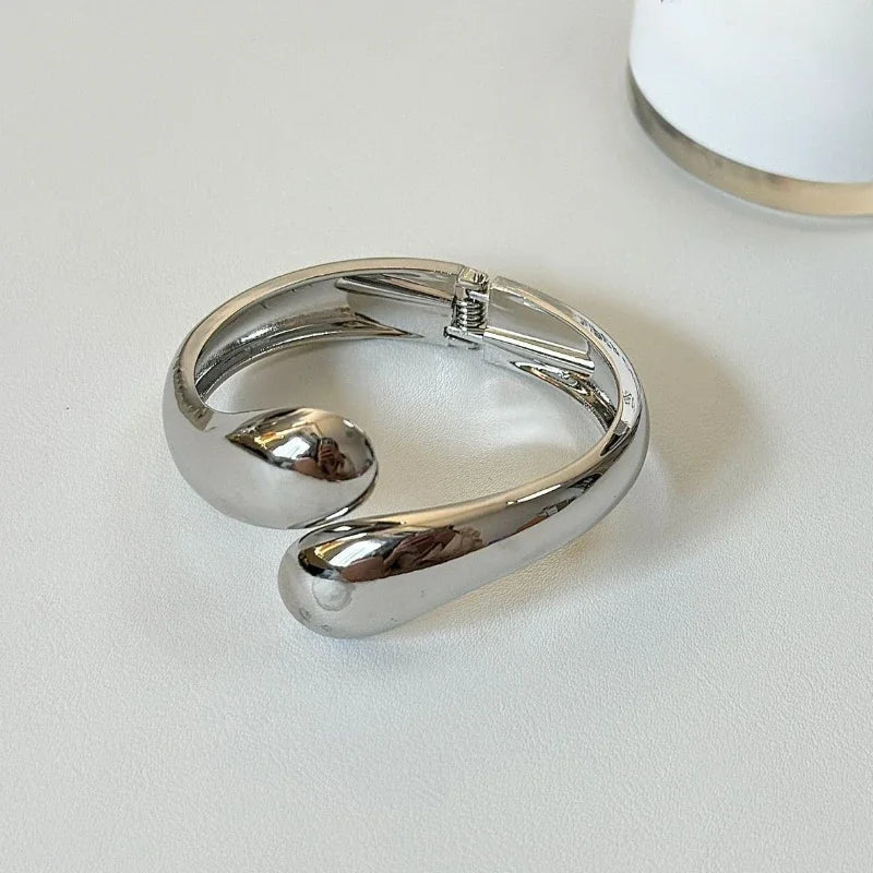 Modern Jewelry European and American Design Metal Geometric Bracelet For Women Party Gifts Exaggerative Accessories