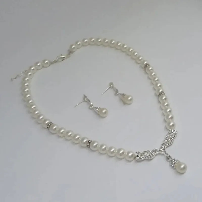 Elegant Necklace Earrings Women Fashion Jewelry Set Faux Pearl Bridal Wedding Alloy Party Studs Necklace Earrings Set