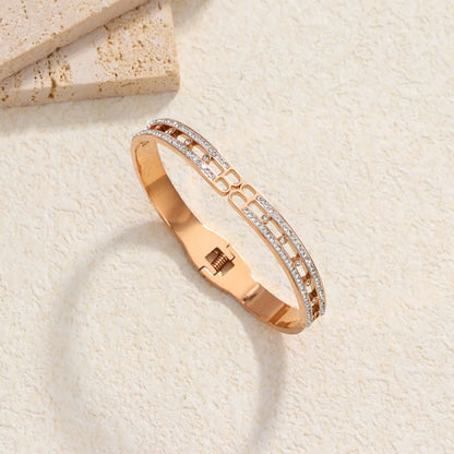 Charming women's bracelet: symmetrical chain - diamond decoration, fashionable wrist jewelry