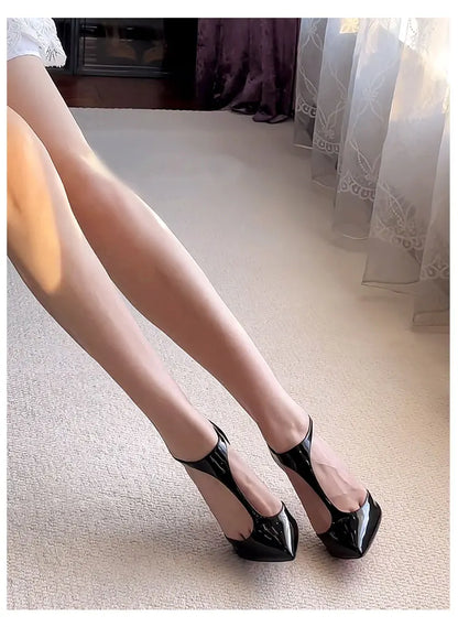 New T-shaped hollow high heels with toe caps, sandals with thin heels and pointed hollow out shallow mouth single shoes