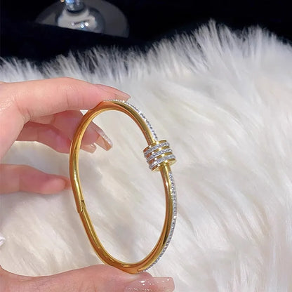 Elegant 8-piece Stainless Steel Bracelet Set With Rhinestone Embellishments, A Stylish Combination For Everyday Wear And Holiday