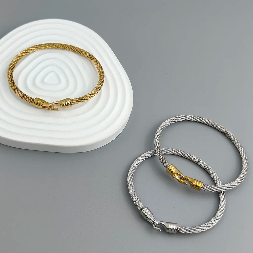 New steel wire button pattern horseshoe gold-plated stainless steel bracelet 18K, high quality waterproof couple bracelet, wife