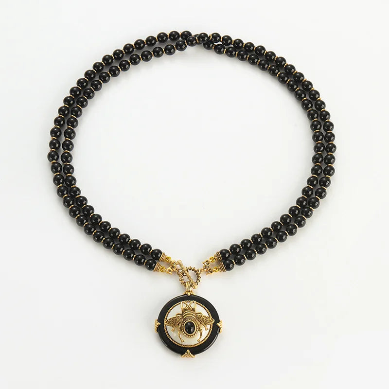 Vintage Jewellery Black Beads Necklace Woman With Bee Pendant Natural Stone Weddings Elegant Charms Antique Luxury Designer 2025