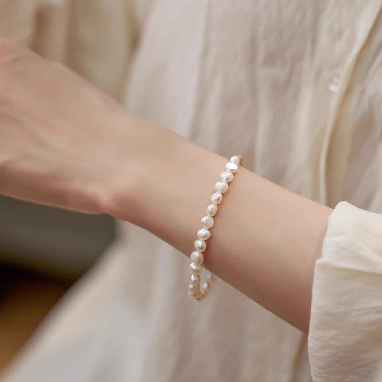 Beautiful Natural Pearl Bracelet for Women Fashion Bead High-End for Wedding Women Girlfriend Christmas Gifts