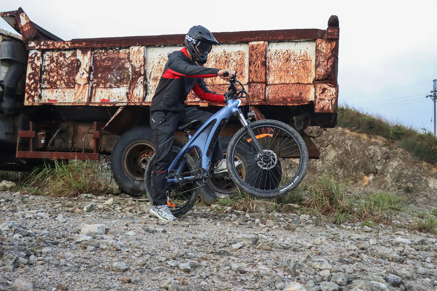 HX Q5 2000W Ebike Adult Electric Mountain Bicycle 27.5*2.25 Inch Electric Bike 57km/h Removable Battery Moped E Bikes Road Bike