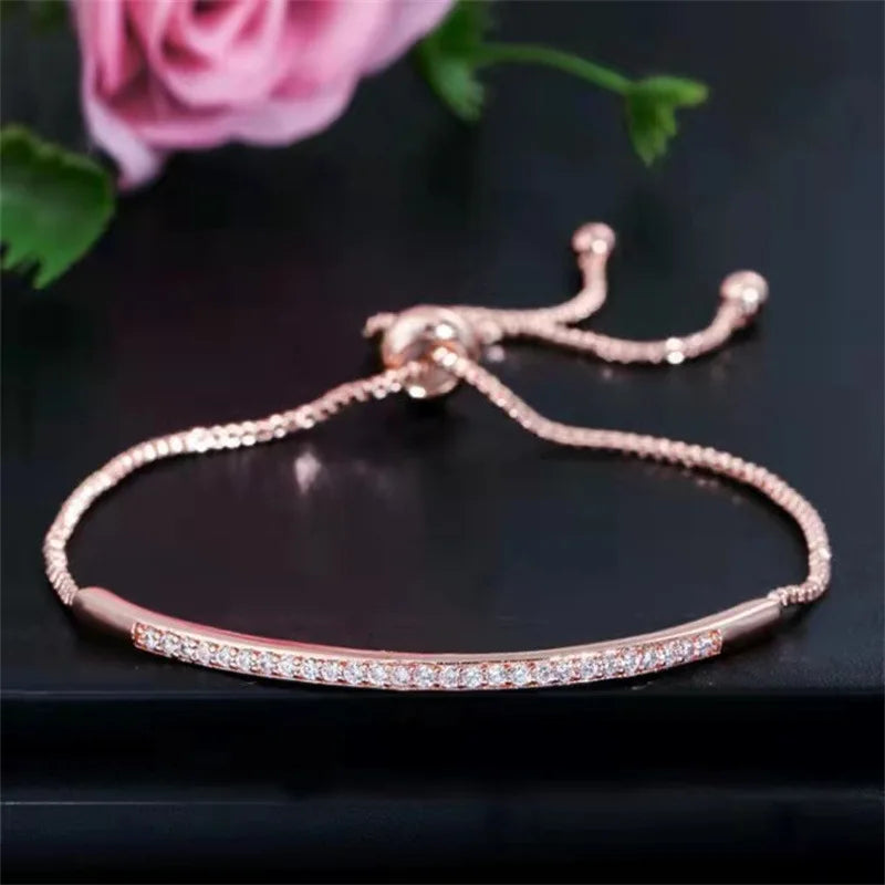 Creative fashion delicate hand jewellery with rhinestones single row arc adjustable bracelet