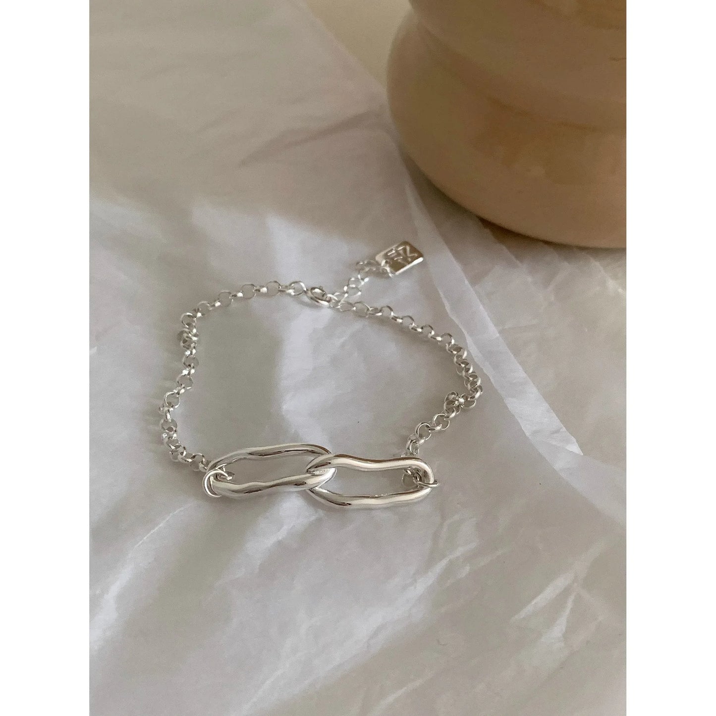 New Fashion Women's 925 Sterling Silver Bracelets Bracelets for Simple and Sweet Jewelry Trendy Wholesale