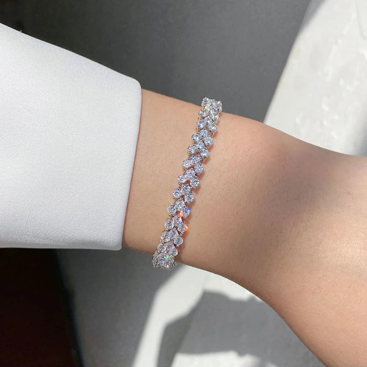 Wedding Tennis Bracelet For Women Dainty Dazzling Shiny Party Luxury Crystal Heart Shape Chain On Hand Fashion Jewelry Gifts