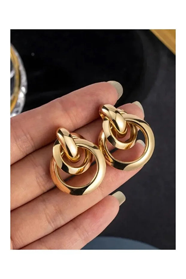 Trendy Luxury Gold Interlocking Circle Earrings for Women Modern Chic